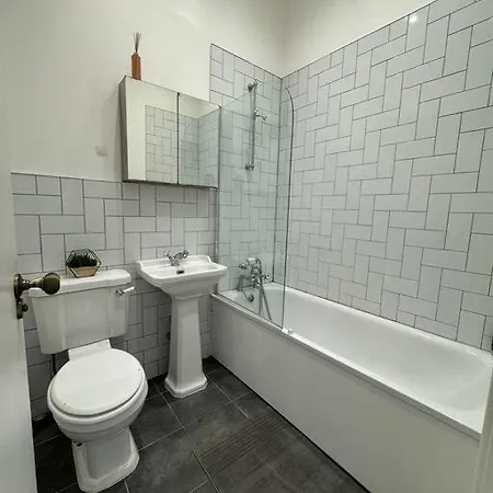 Spacious Flat In Sheffield City Center Gs304 Exterior photo